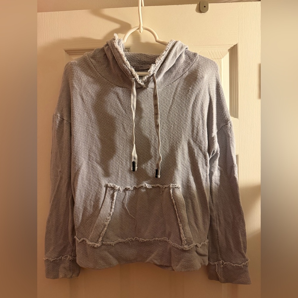 Stateside Light Gray Raw-Edge Pullover Hoodie
